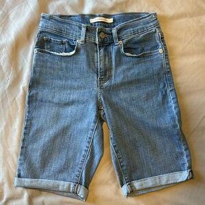 Levi’s Classic Bermuda